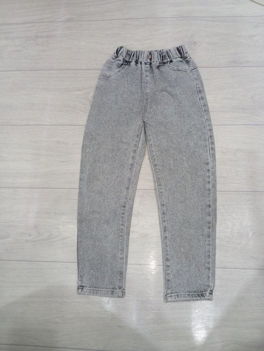 Джинсы на девочку 6-7лет