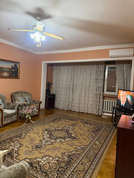 Срочно! Квартира на Дружба народов -Камолон Ош 2*3/7/9 общ пл 90м