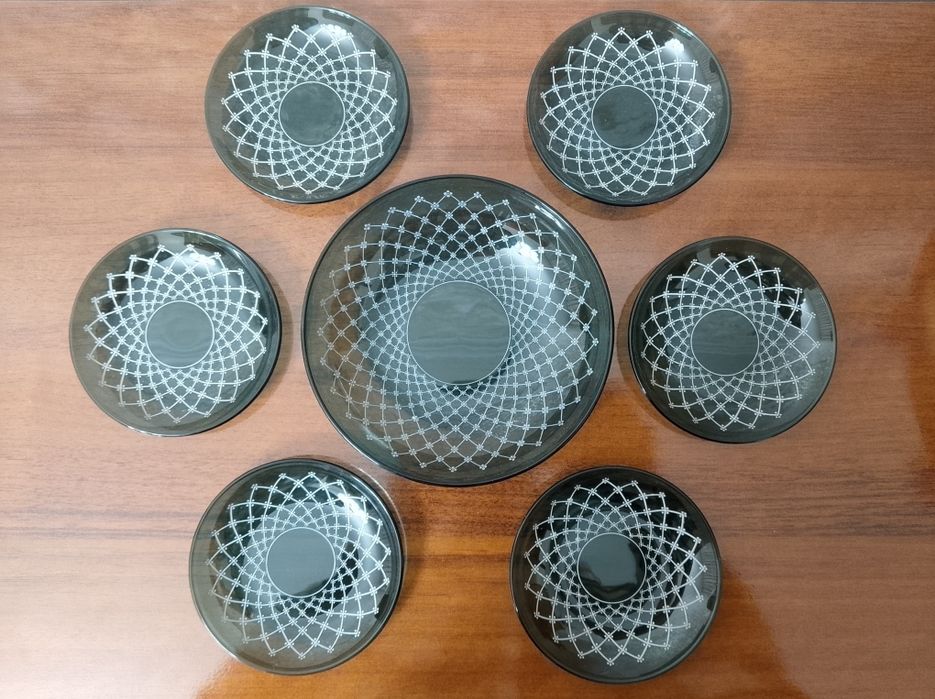 Тарелки плоские и суповые. Винтажные