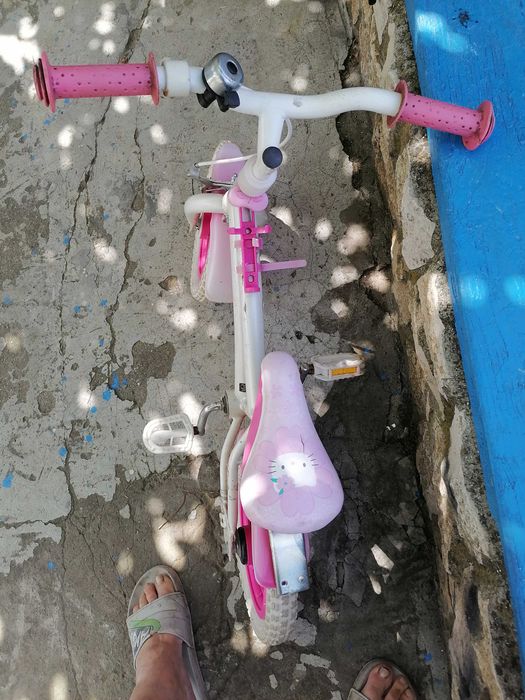 Детско колело 12 цола здраво.