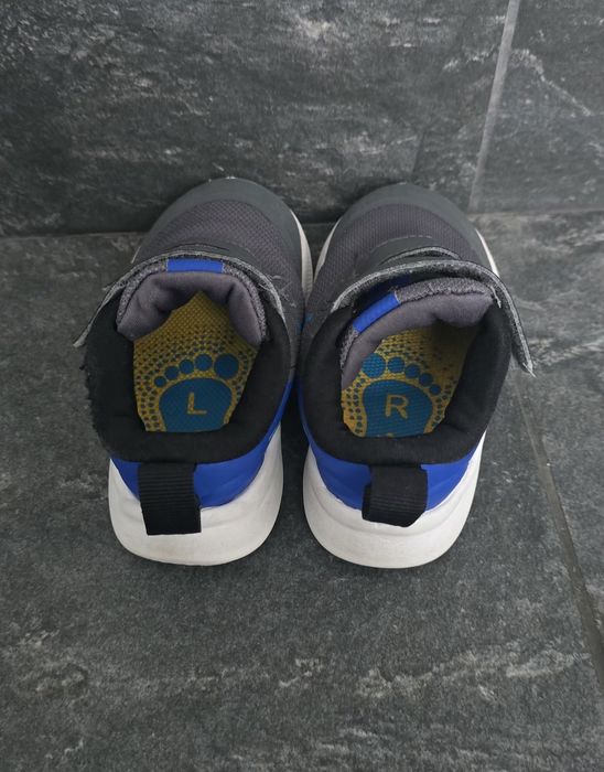 Детски маратонки Nike – сиви с лепенки