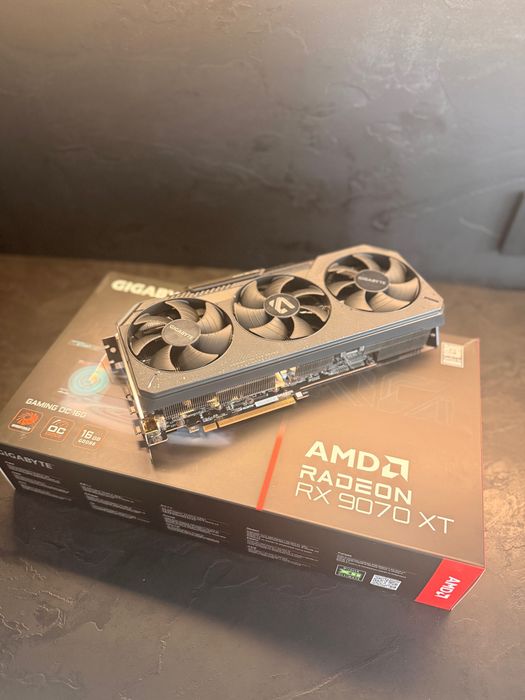 GIGABYTE radeon RX 9070 XT gaming OC