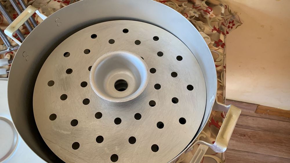 Продаётся мантоварка