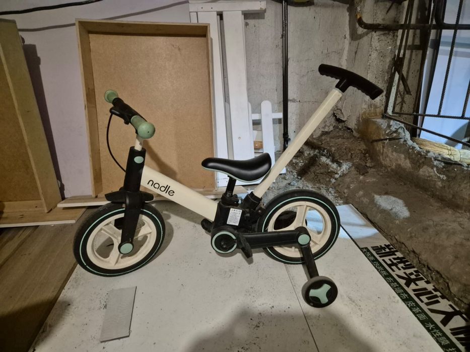 Велисипед трех колесный