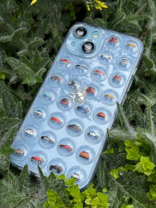 Большой выбор чехлов и аксессуаров