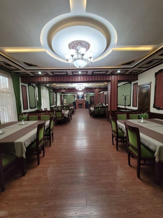 Узбекистанский кучасида жойлашган 275 кв.м тайор ресторан сотилади!