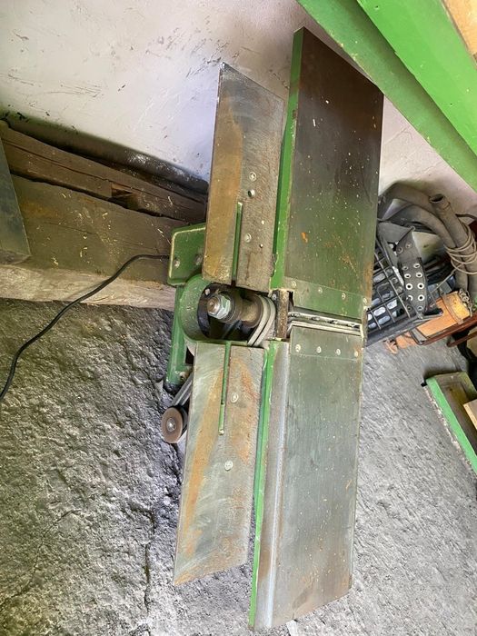 Станок универсальный деревообрабатывающий