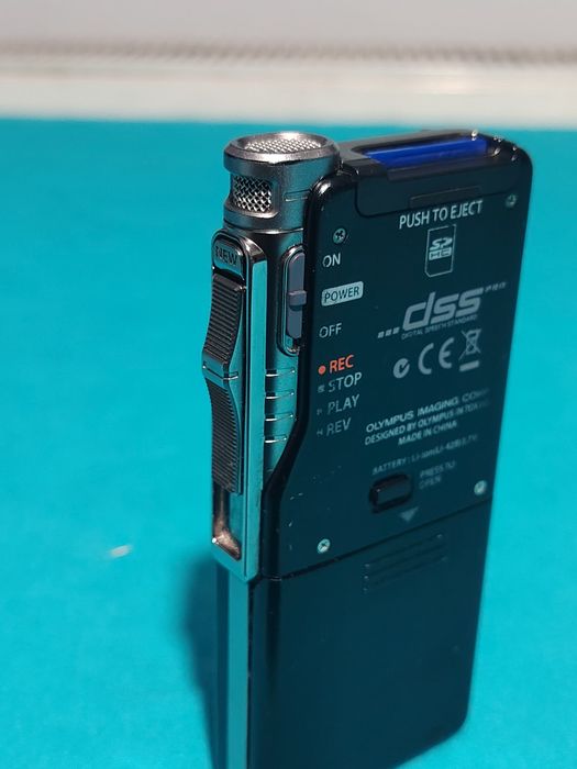 OLYMPUS. DS-7000 Digital Voice Recording, reportofon digital cu cart SD 2 GB.