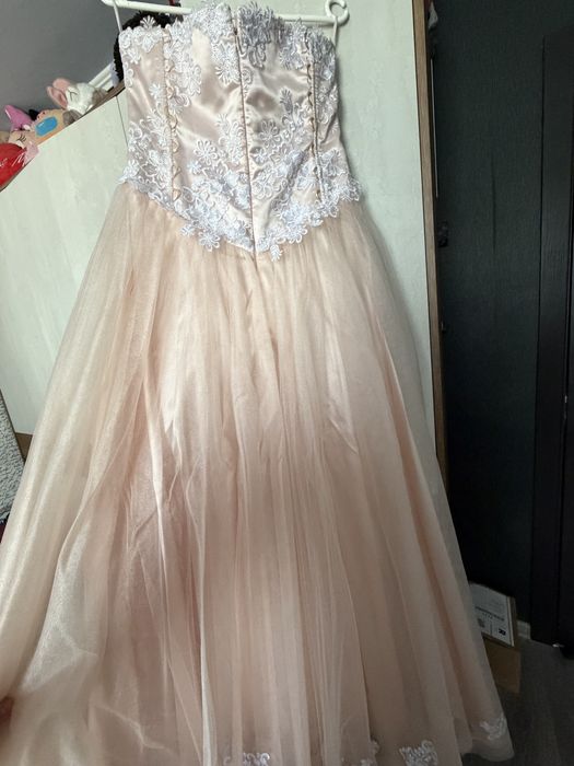 Бална рокля розова като нова