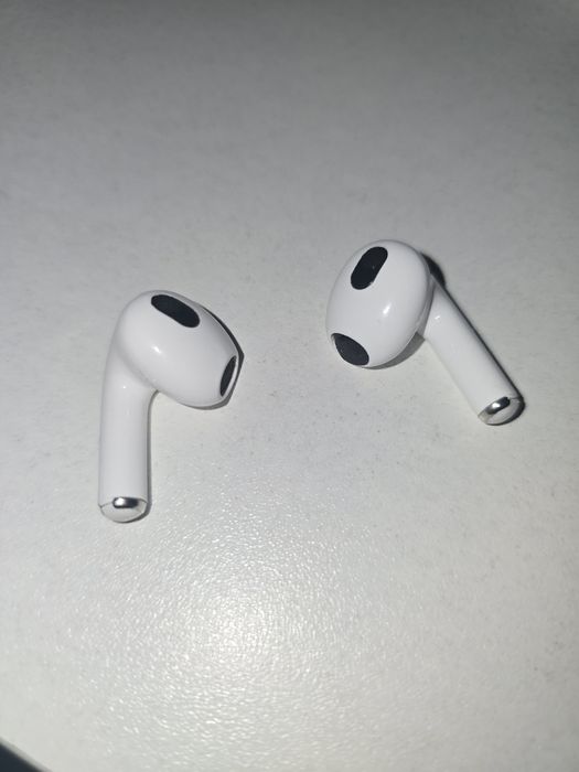 продам Airpods 3 оригинал