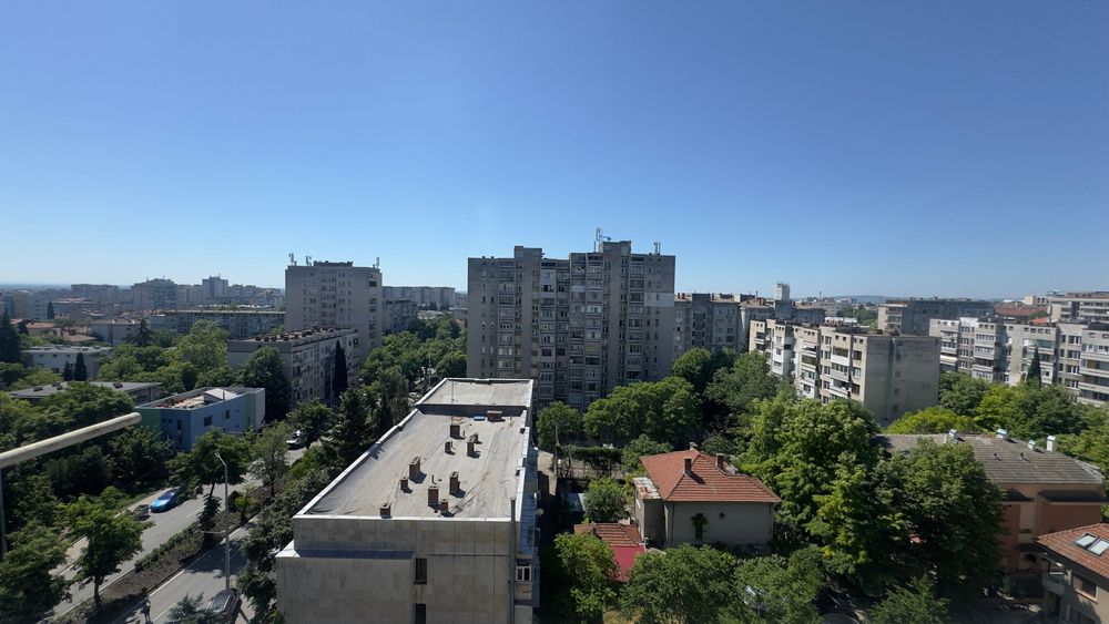 Малък просторен апартамент в централна част на Стара Загора