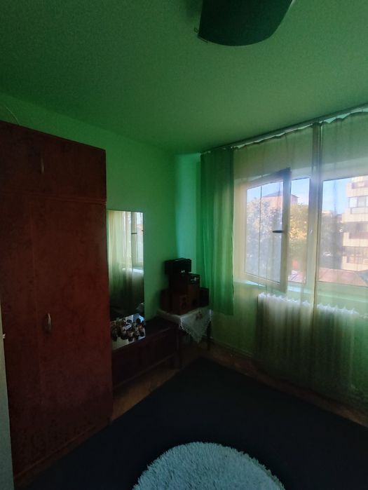 Închiriere apartament cu 2 camere decomandate