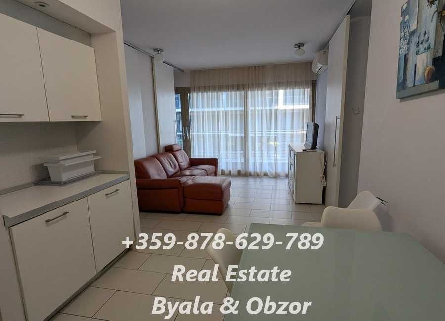 Продава се Тристаен апартамент в Обзор - 113 кв.м за 1107 €/кв.м - Снимка #1