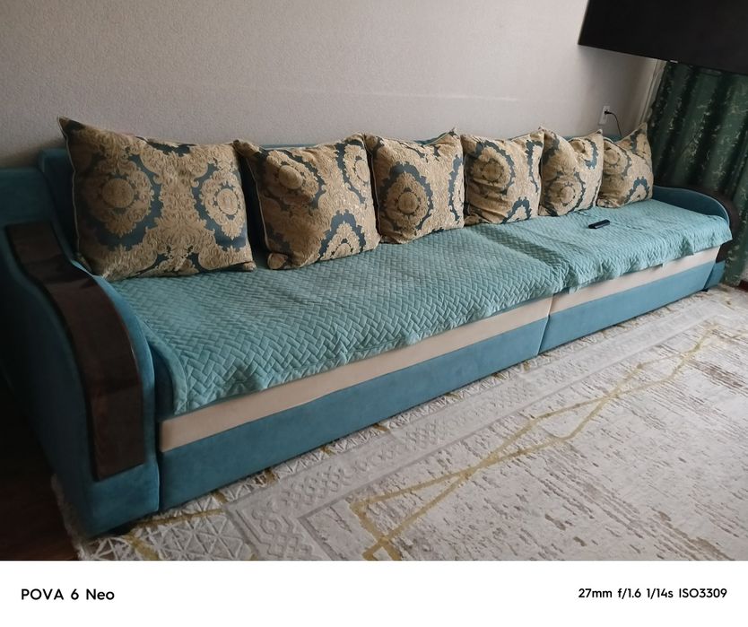 Продается диван.