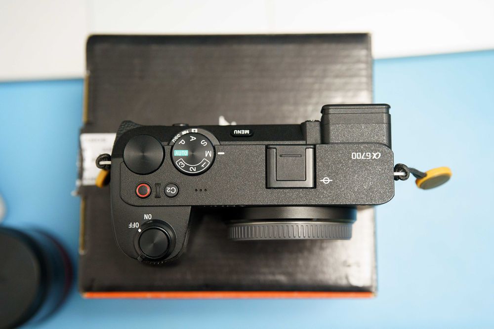 Продавам Sony a6700 в Гаранция