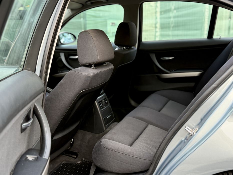 Vand/Schimb BMW Seria 3 E90 “ An Fabricatie 2007 “ Stare Foarte Buna
