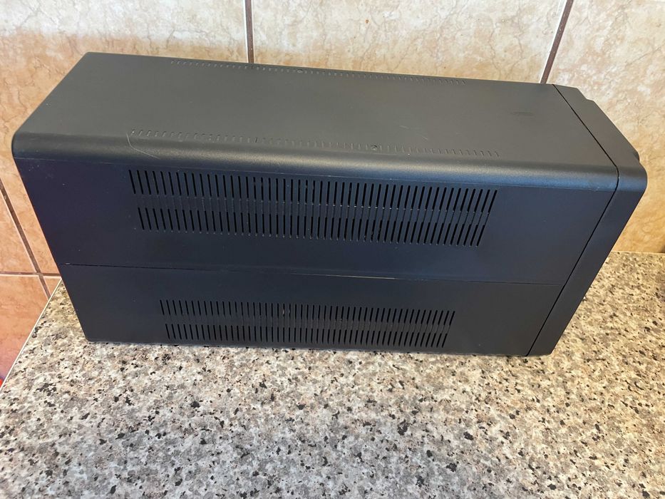 APC Easy UPS surse de curent Line-Interactive 2,2 kVA 1200 W 6 ieșirII