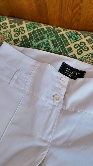 Панталони         .