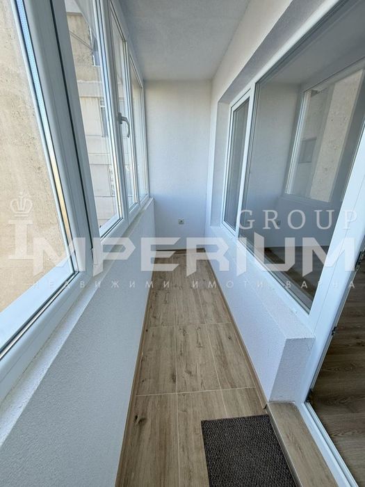 В продажба * Тристаен апартамент *  Изцяло юг * кв. Младост