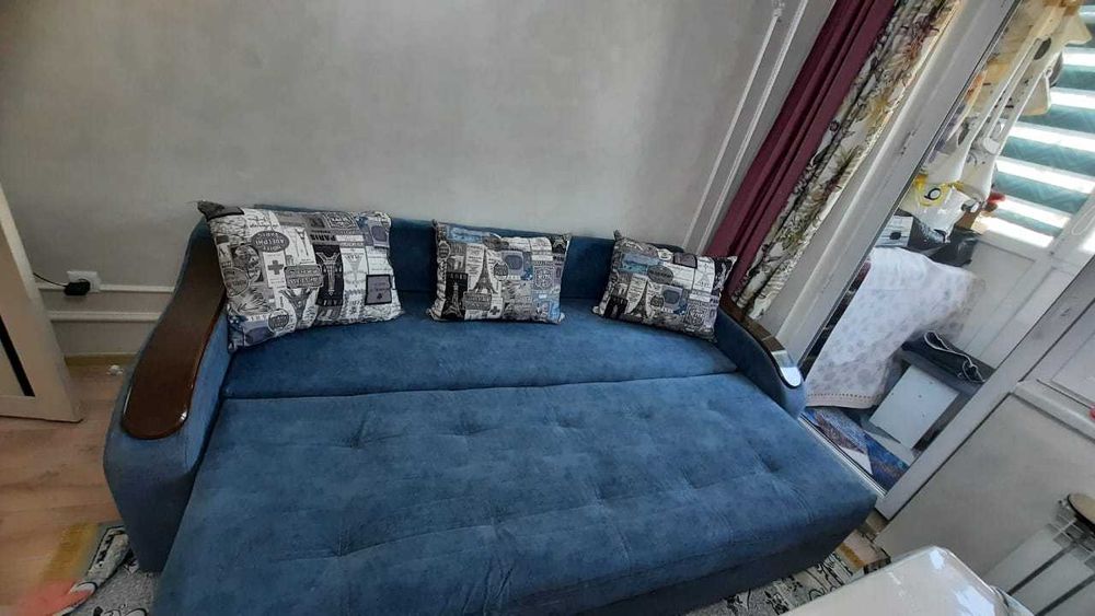 Диван только 3 месяца как купили