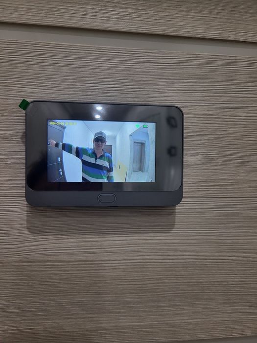 Видеозвонок для входной двери