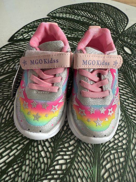 Светещи маратонки