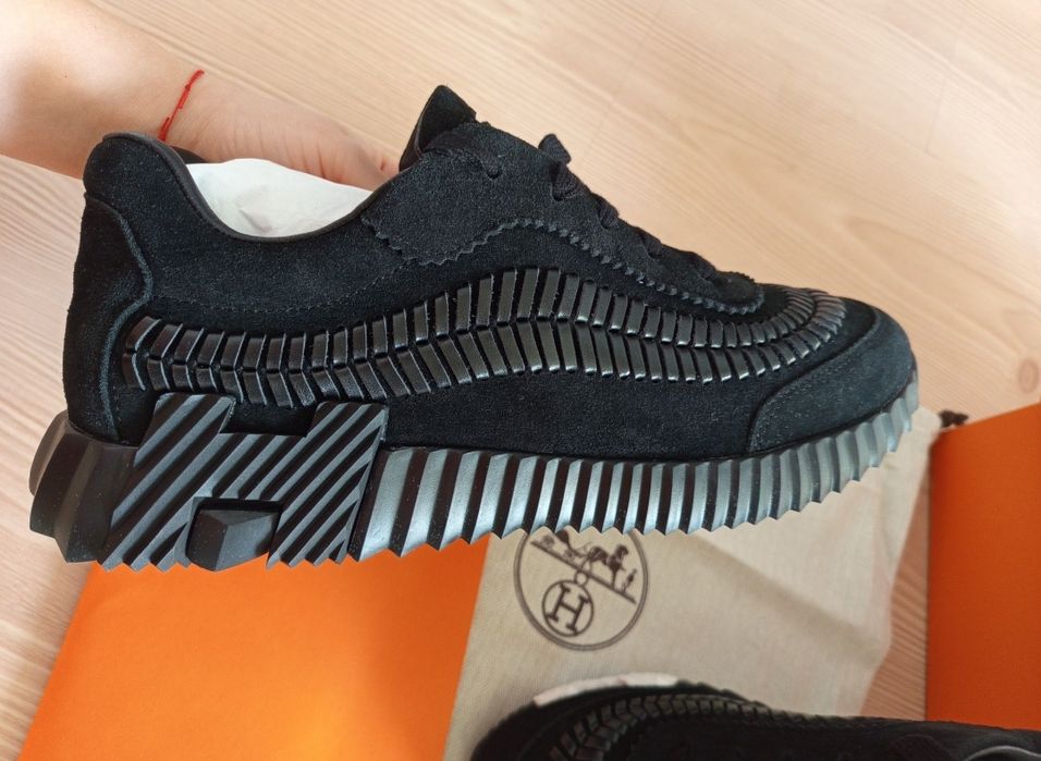 Adidasi Hermes Bouncing