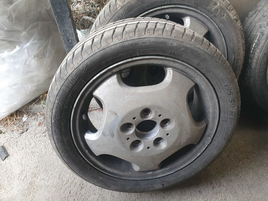 mobila termopane 100 buc  mat. de constructii