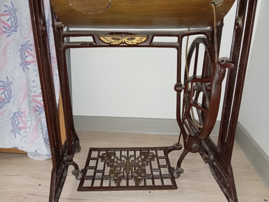 Швейная машина Баттерфляй