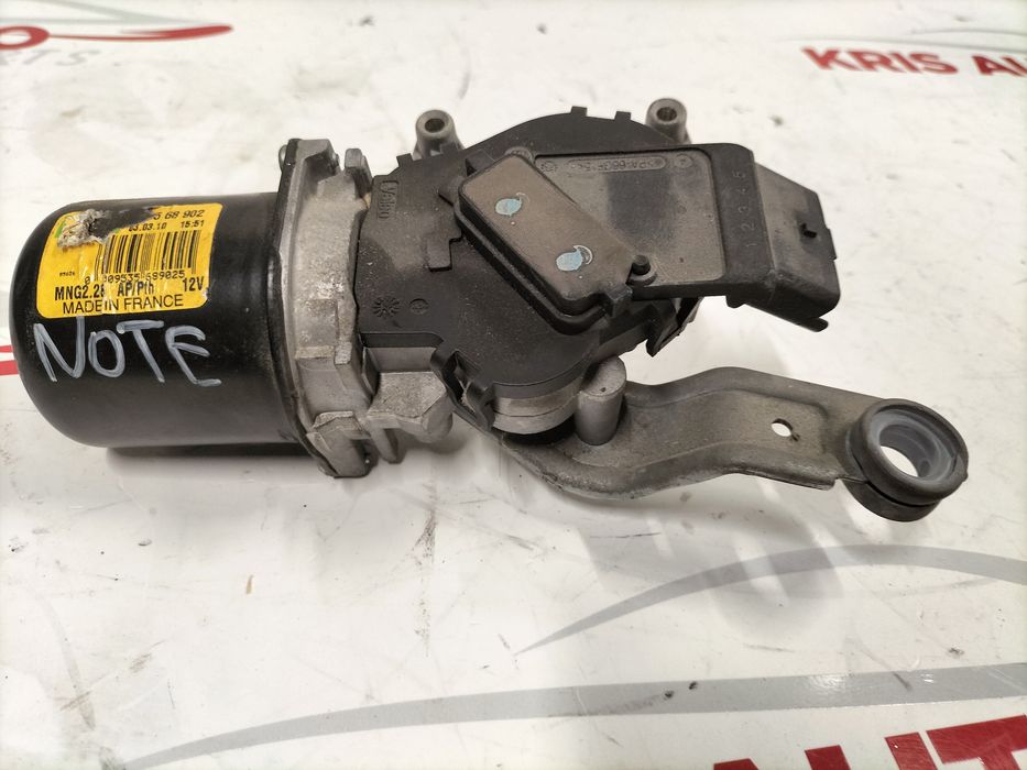 Моторче предни чистачки Nissan Note / Нисан Ноте 2009г.