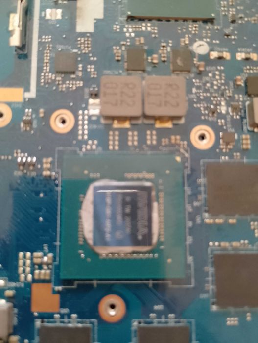 Дънна платка Lenovo - Ryzen 5 , Nvidia - 4 GB .