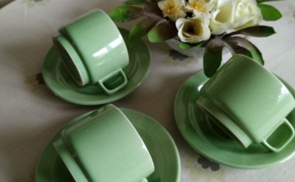 Порцелан и стъкло.