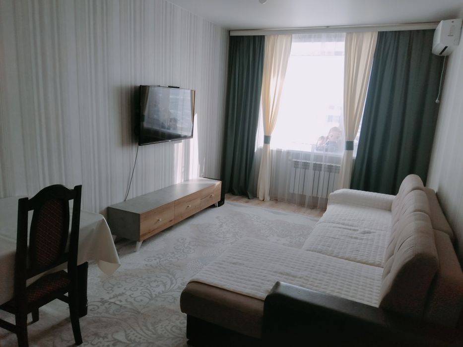 Продам шторы в хорошем состоянии