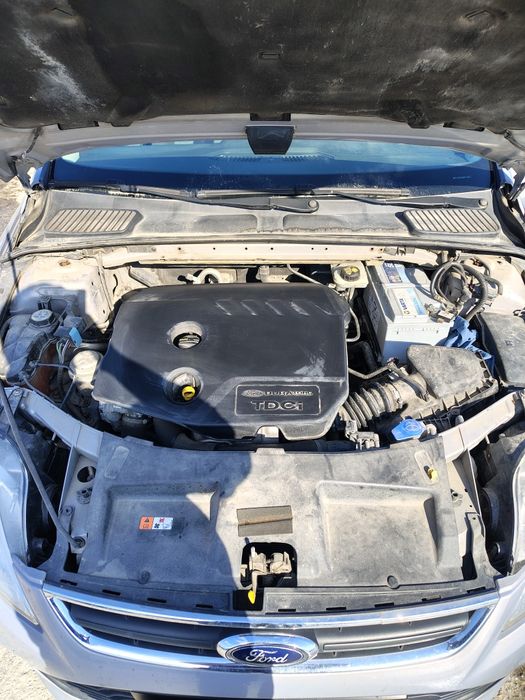 Vând Ford mondeo 1.5 Diesel 115 CP
Mașina mecanic funcționează perfect