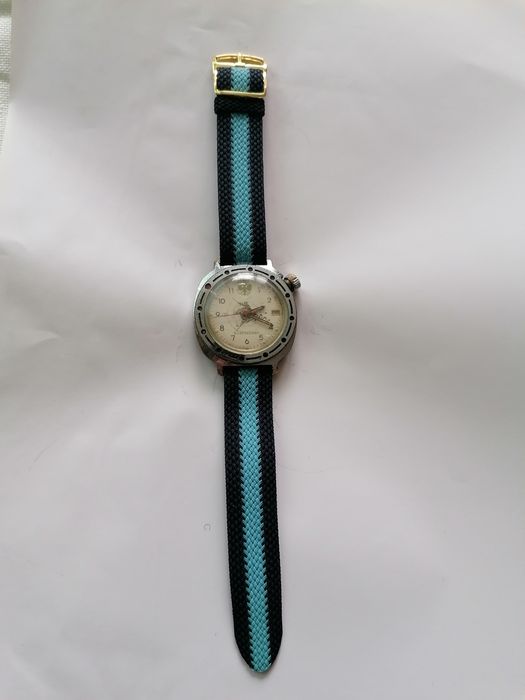 Механичен, съветски, ръчен часовник