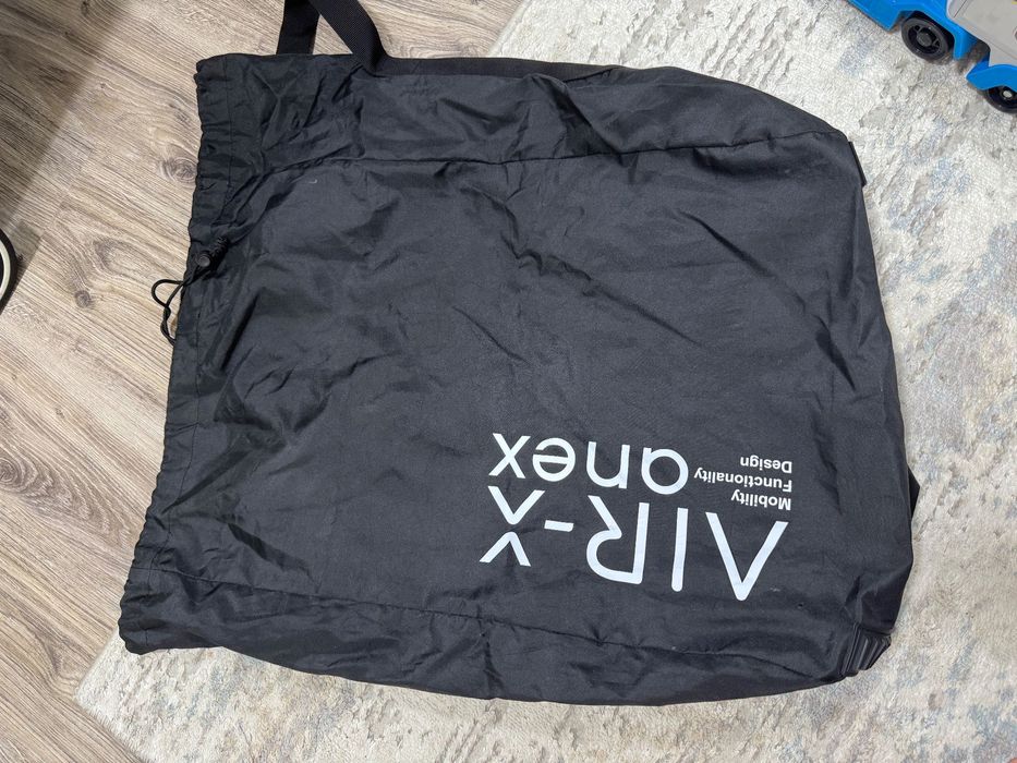 Продам прогулочную коляску Anex air-x.