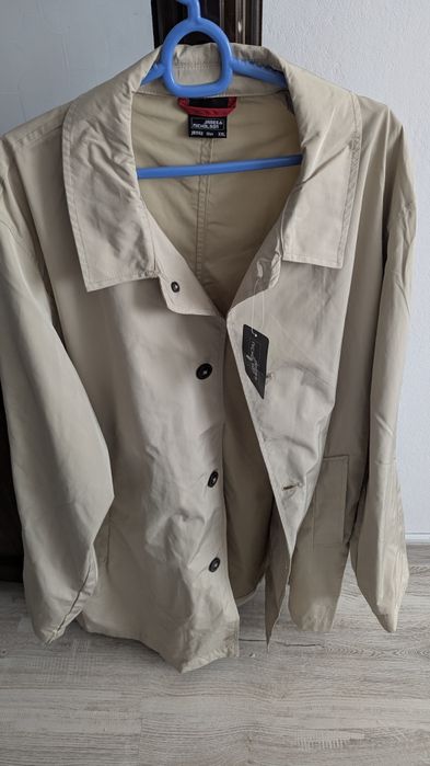 Pardesiu bărbați mărimea XXL produs Nou