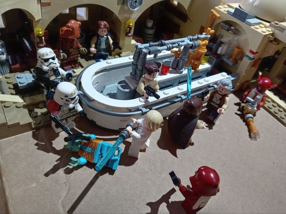 LEGO Cantina Mos Eisley Аналог