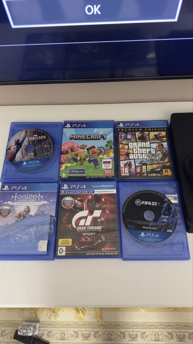Продам PS4 псп4 с дисками