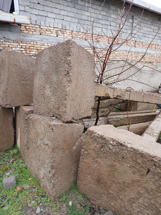 Столба сотилади паркентда