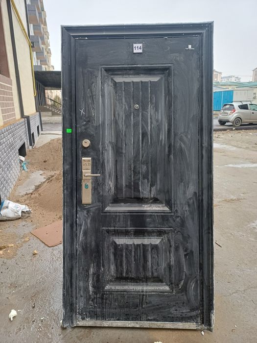 Эшик сотилади темир эшик куп ишлатилмаган