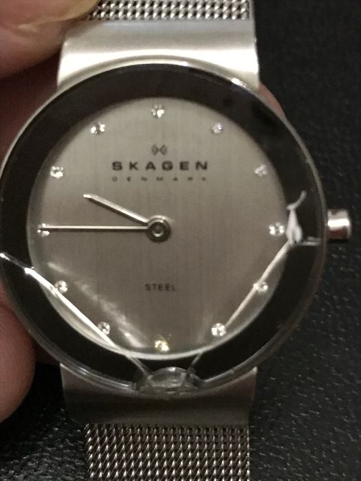 Продавам часовник SKAGEN
