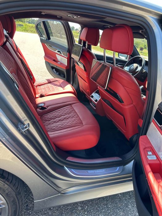 BMW 750i 2019 530 CP