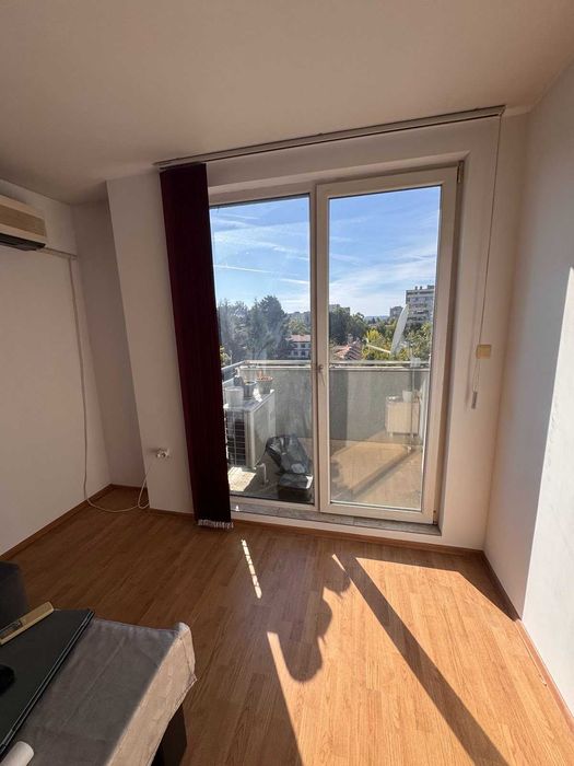 Продава се Двустаен апартамент в Казанлък - 80 кв.м за 1500 €/кв.м - Снимка #4