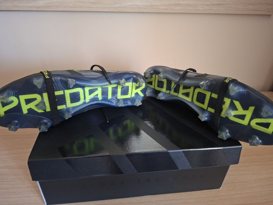Футболни обувки Adidas Predator Elite FG