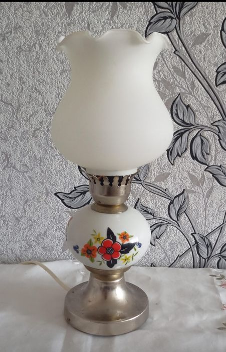 Лампа настольная.Форфоровая.Производство Польша.