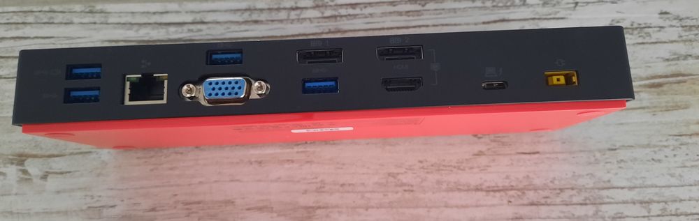 Lenovo ThinkPad Thunderbolt 3 Dock
Model Type 40AC
Perfect functional.