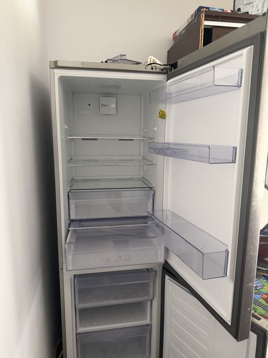 Frigider BEKO inox