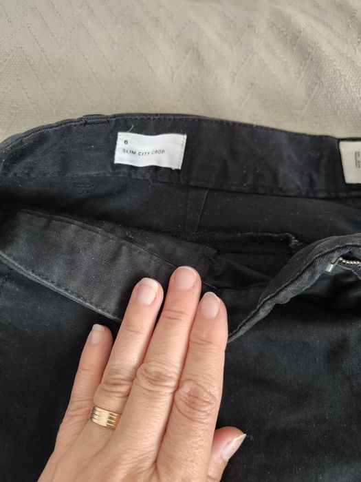 HAINE DIN DULAP, rochie de birou 18 lei și pantaloni blugi  GAP 12 lei