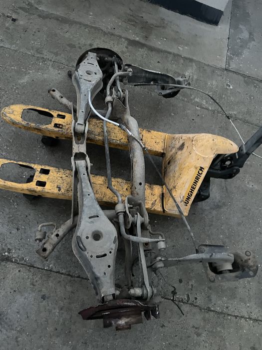 Punte spate completa fara etrier Volkswagen passat CC b6 b7 golf 5